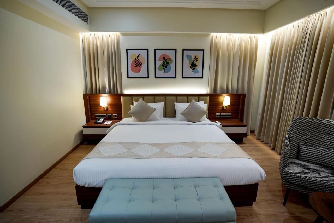 Hotel M2 Square By Monday Premium Nagpur Exterior foto