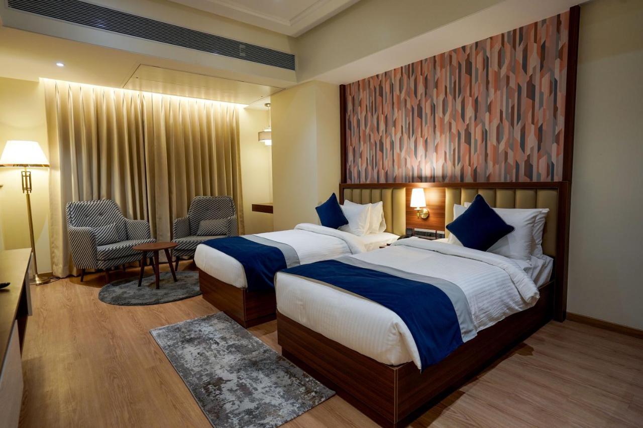 Hotel M2 Square By Monday Premium Nagpur Exterior foto