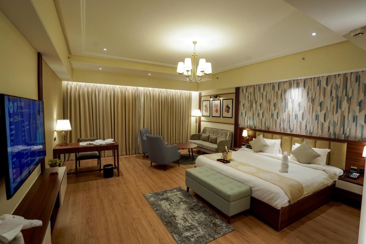 Hotel M2 Square By Monday Premium Nagpur Exterior foto
